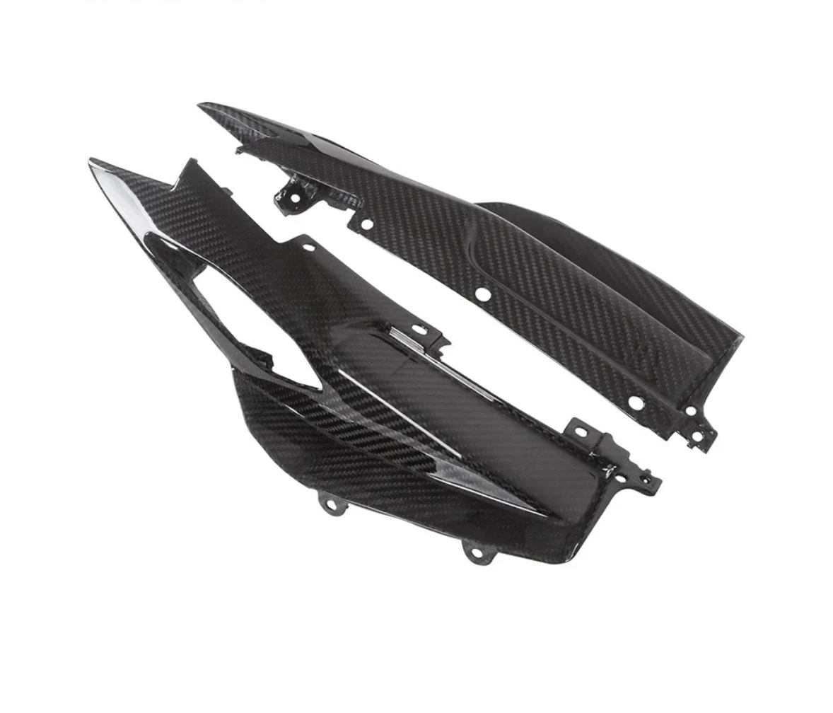 Carbon Heck Seitenverkleidung passend für Yamaha MT-09 2017-
