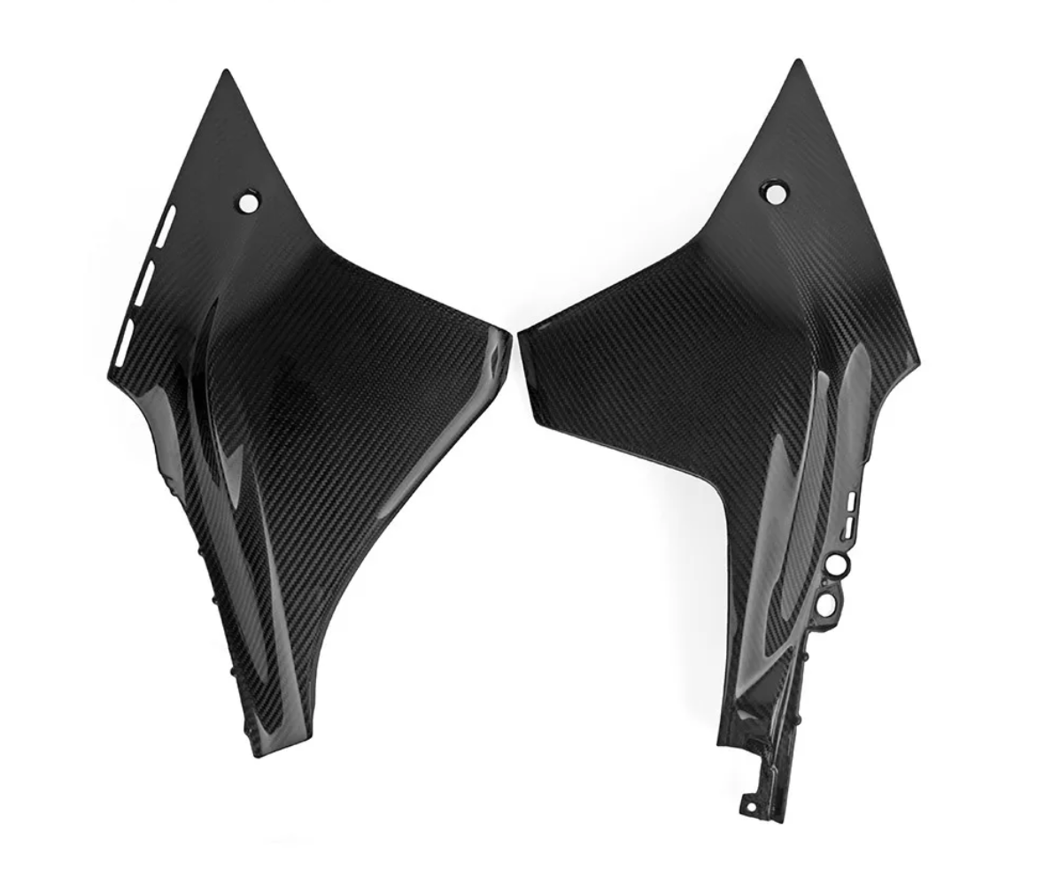 Carbon Seitenverkleidung (oberes Teil) für Yamaha YZF-R1 2020-
